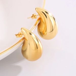 18K PLATED HOLLOW CHUNKY STAINLESS STEEL WATER DROPLET SHAPED STUD EARRINGS